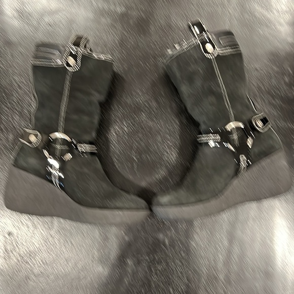 Cole Haan Black Suede Wedge Mid-Calf Pull On Boot Size 7.5 - Picture 9 of 13